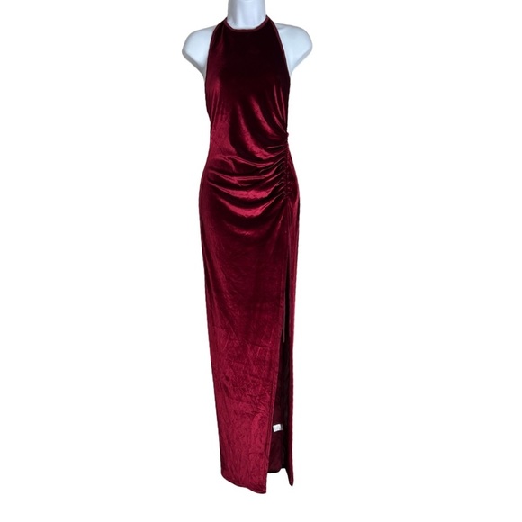 Lucy In The Sky Ruched Maxi Dress in Burgundy Velvet - Picture 6 of 13